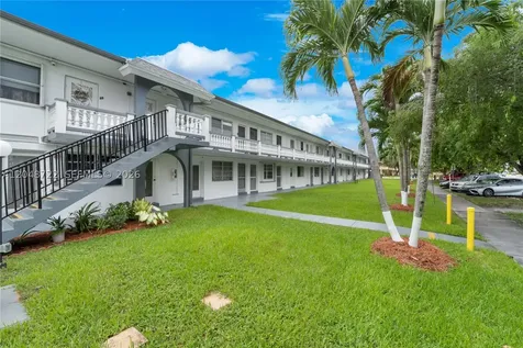 20337 NE 2nd Avenue Miami FL 33179