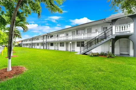 20337 NE 2nd Avenue Miami FL 33179