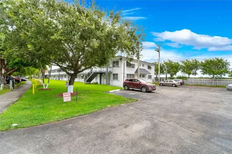 20337 NE 2nd Avenue Miami FL 33179