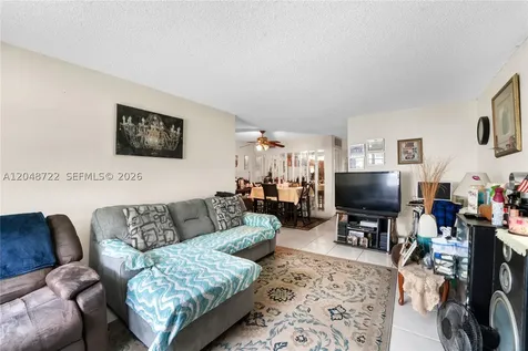 20337 NE 2nd Avenue Miami FL 33179
