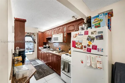 20337 NE 2nd Avenue Miami FL 33179