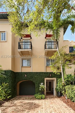 6209 Paradise Point Drive Palmetto Bay FL 33157