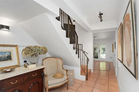 6209 Paradise Point Drive Palmetto Bay FL 33157