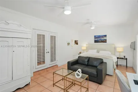 6209 Paradise Point Drive Palmetto Bay FL 33157