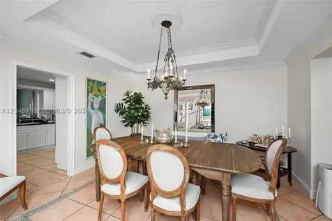 6209 Paradise Point Drive Palmetto Bay FL 33157