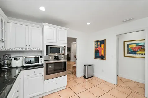 6209 Paradise Point Drive Palmetto Bay FL 33157
