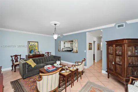 6209 Paradise Point Drive Palmetto Bay FL 33157