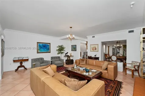 6209 Paradise Point Drive Palmetto Bay FL 33157