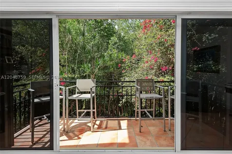 6209 Paradise Point Drive Palmetto Bay FL 33157