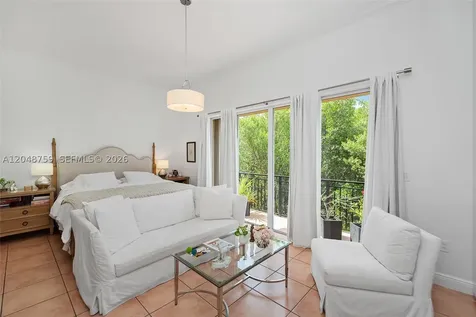 6209 Paradise Point Drive Palmetto Bay FL 33157