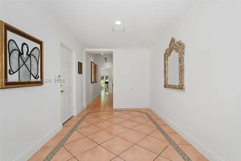 6209 Paradise Point Drive Palmetto Bay FL 33157