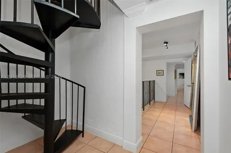 6209 Paradise Point Drive Palmetto Bay FL 33157
