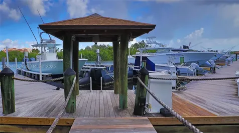 6209 Paradise Point Drive Palmetto Bay FL 33157