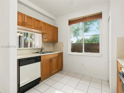 2245 NW 160th Terrace Pembroke Pines FL 33028