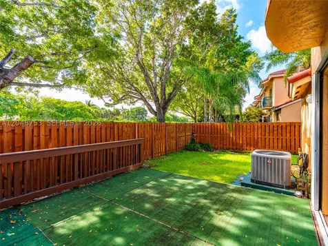 2245 NW 160th Terrace Pembroke Pines FL 33028