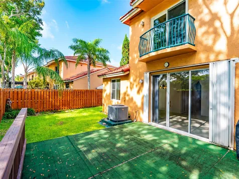 2245 NW 160th Terrace Pembroke Pines FL 33028