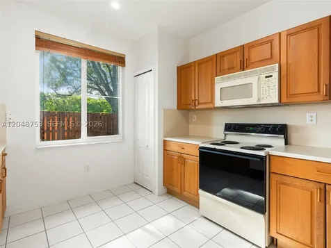 2245 NW 160th Terrace Pembroke Pines FL 33028
