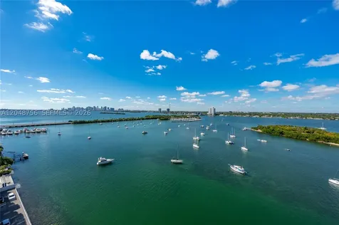 7934 West Drive North Bay Village FL 33141