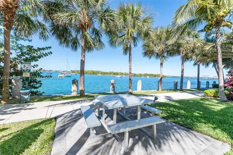 7934 West Drive North Bay Village FL 33141