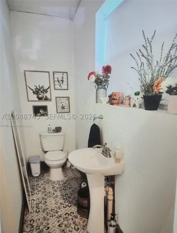 2251 NW 87th Terrace Pembroke Pines FL 33024