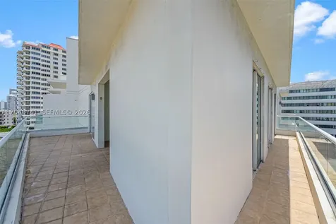 6362 Collins Avenue Miami Beach FL 33141