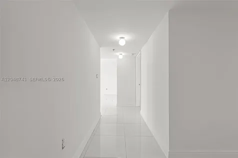 6362 Collins Avenue Miami Beach FL 33141