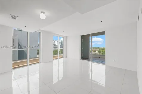 6362 Collins Avenue Miami Beach FL 33141