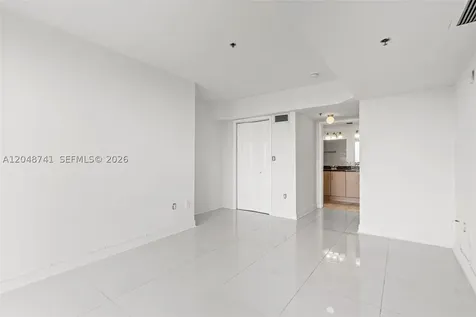 6362 Collins Avenue Miami Beach FL 33141
