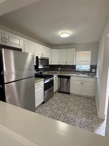 6631 SW 41st Place Davie FL 33314