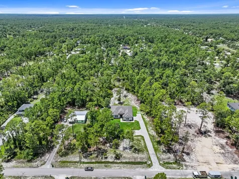 1412 22nd Avenue NE Naples FL 34120