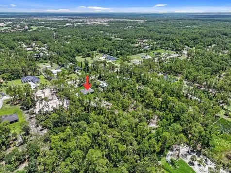 1412 22nd Avenue NE Naples FL 34120