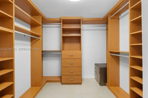 181 Crandon Boulevard Key Biscayne FL 33149