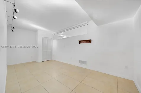 181 Crandon Boulevard Key Biscayne FL 33149