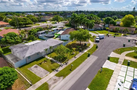 1759 W Mowry Court Homestead FL 33030