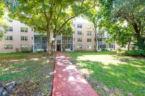 8501 NW 8th Street Miami FL 33126