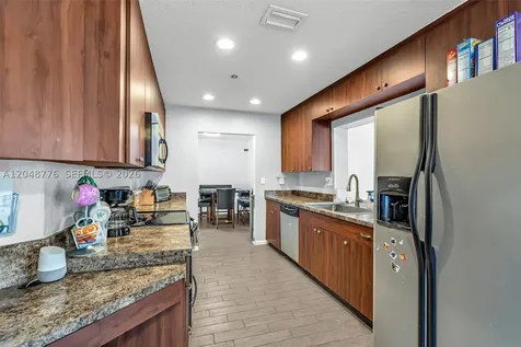 5045 SW 10th Street Margate FL 33068