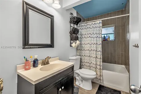 5045 SW 10th Street Margate FL 33068