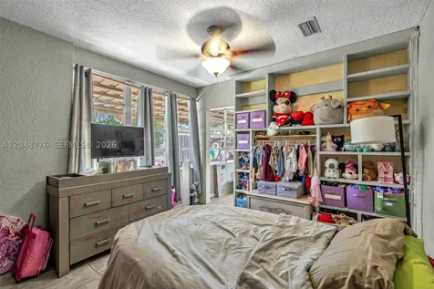 5045 SW 10th Street Margate FL 33068