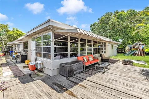 5045 SW 10th Street Margate FL 33068