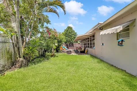 5045 SW 10th Street Margate FL 33068