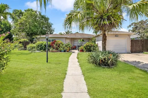 5045 SW 10th Street Margate FL 33068