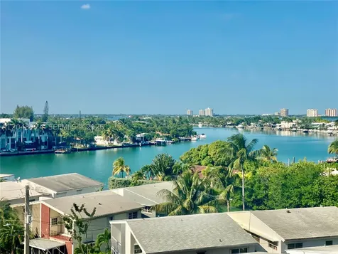 7441 Wayne Avenue Miami Beach FL 33141