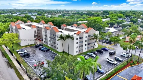 Hialeah FL 33015