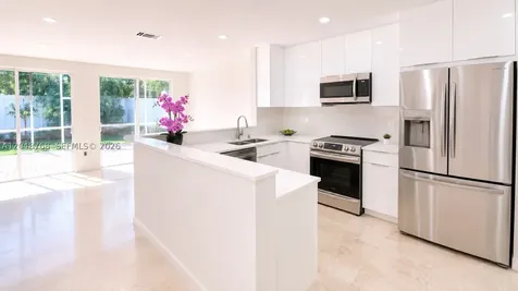 9805 NW 45th Lane Doral FL 33178