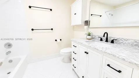 9805 NW 45th Lane Doral FL 33178
