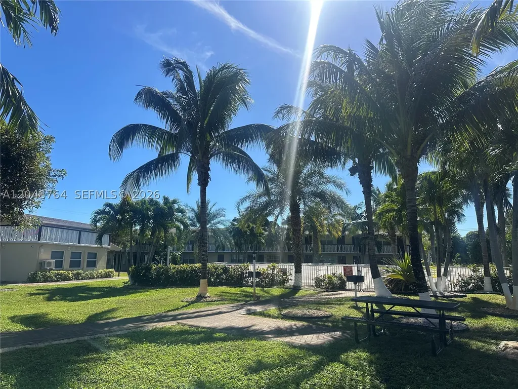 2900 NE 17th Avenue Pompano Beach FL 33064