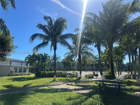 2900 NE 17th Avenue Pompano Beach FL 33064