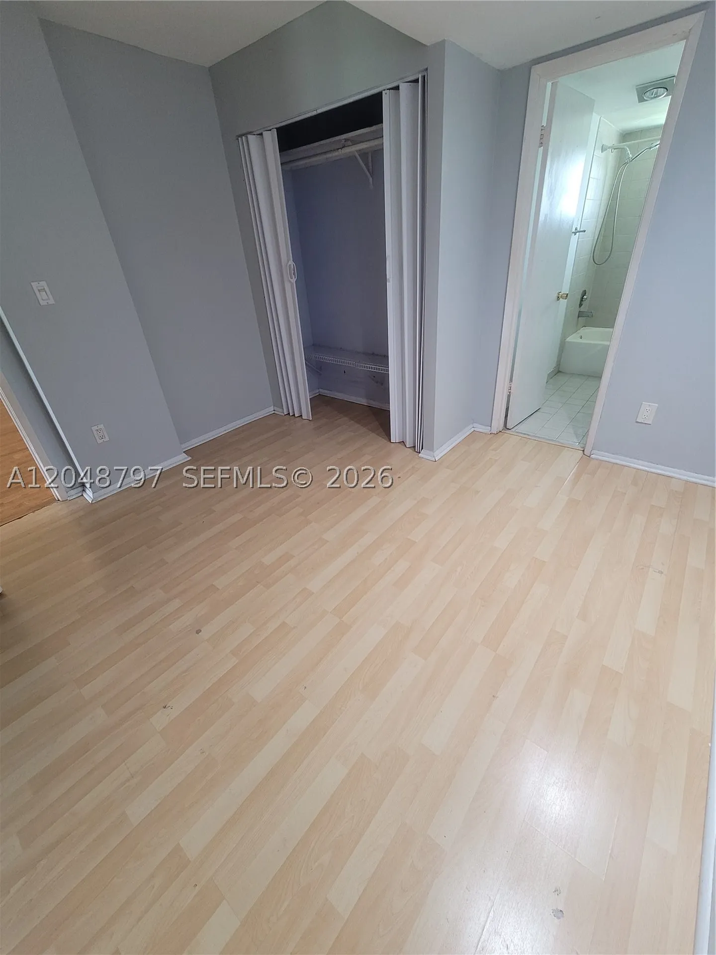 950 Hillcrest Drive Hollywood FL 33021