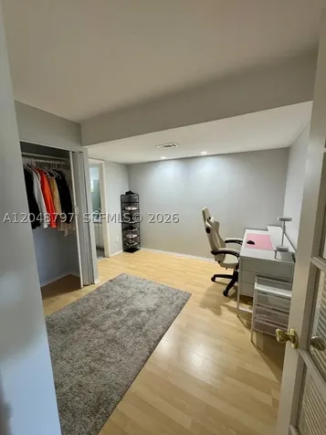 950 Hillcrest Drive Hollywood FL 33021