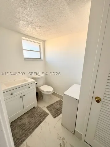 950 Hillcrest Drive Hollywood FL 33021
